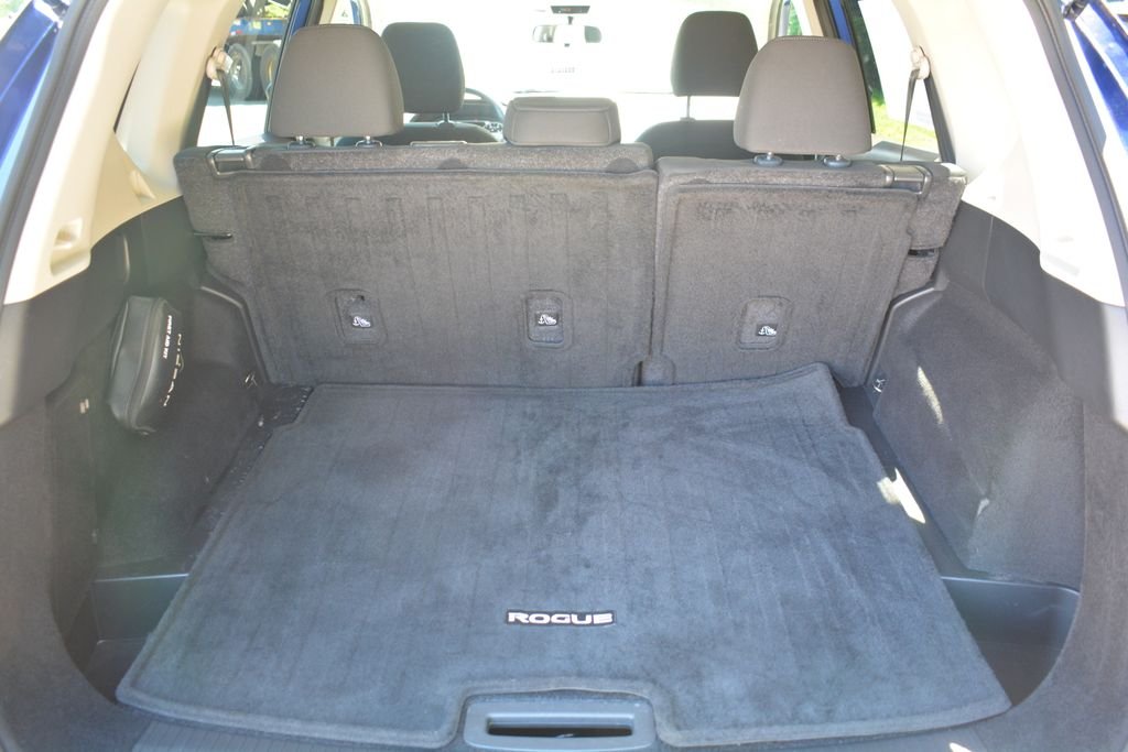 Used 2023 Blue Nissan S image 21