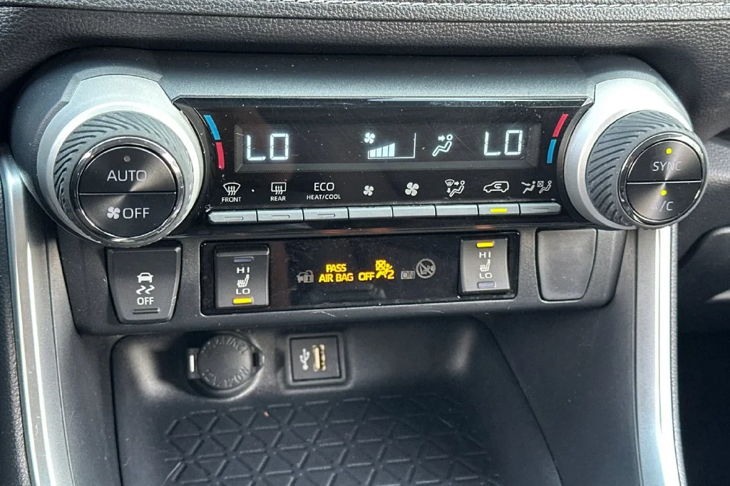 Used 2025 Black Toyota XLE image 20