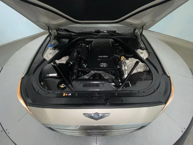 Used 2015 Beige Hyundai 3.8 image 25