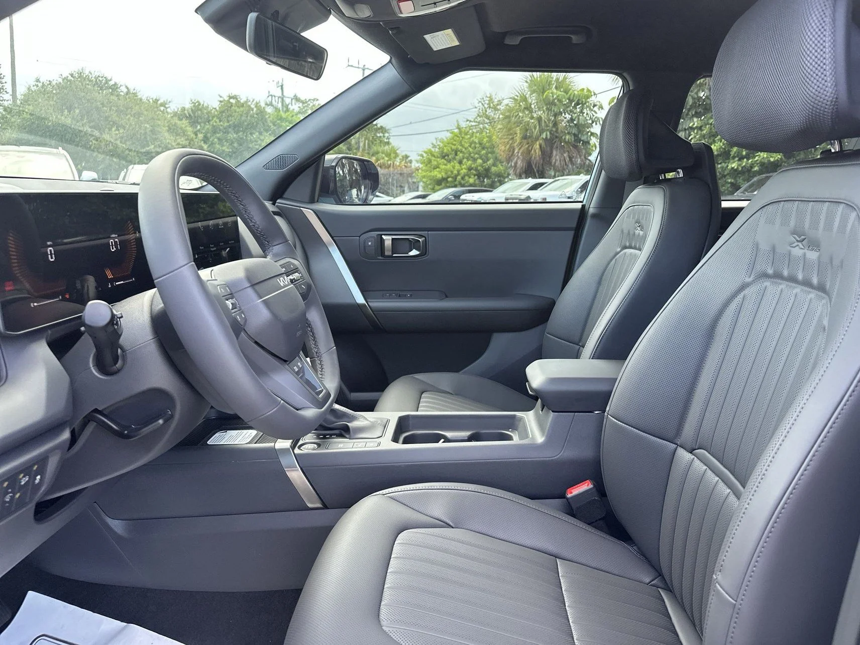 New 2027 Terrain Brown / Black Roof Kia X-Line S image 15