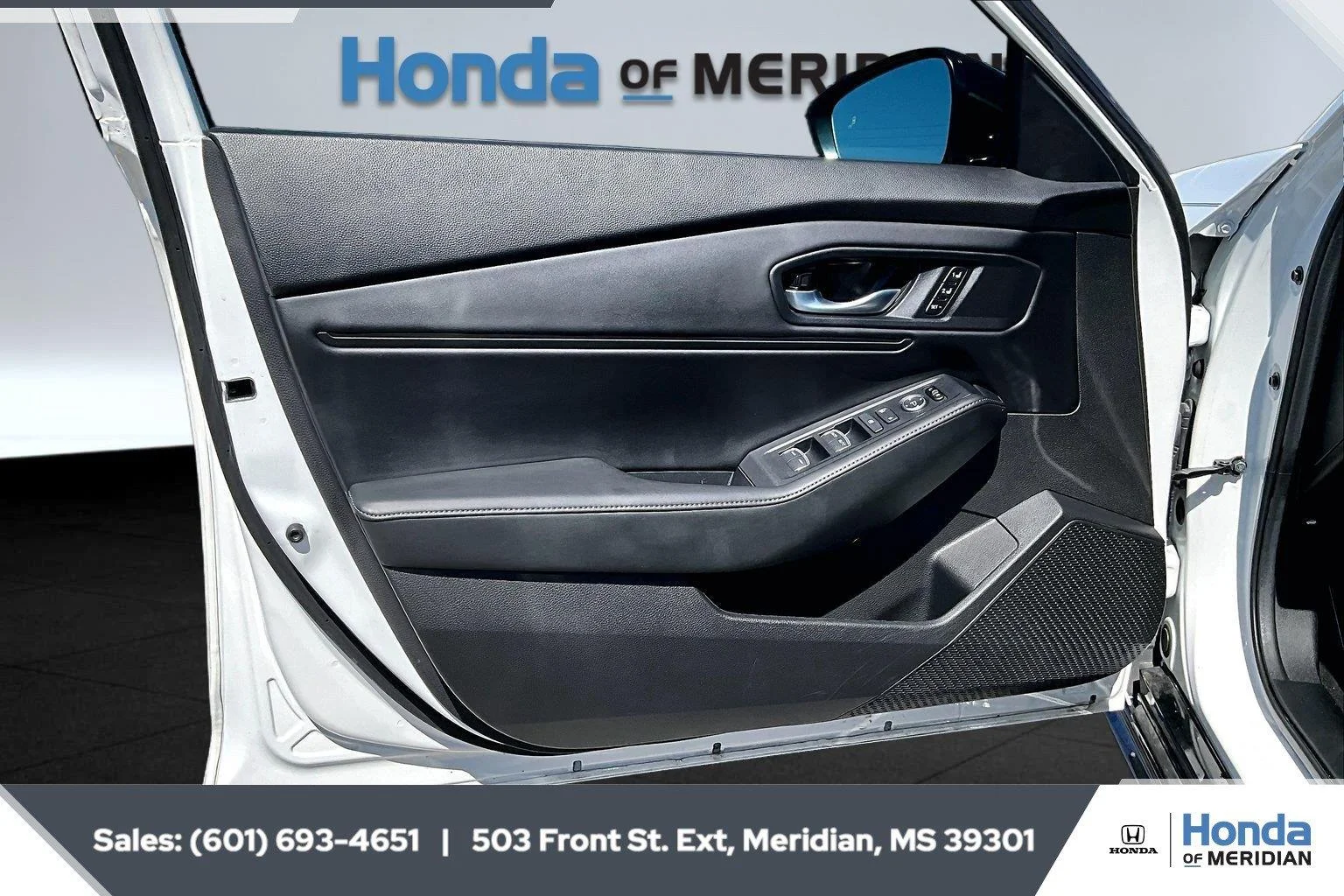 Used 2025 Platinum White Pearl Honda Sport-L image 17