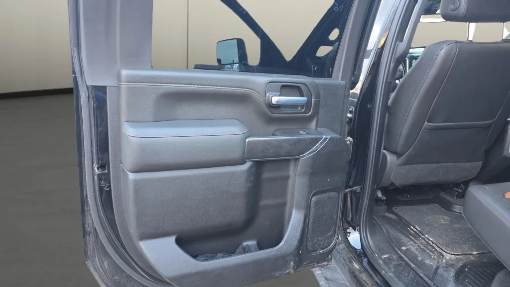 Used 2022 Black GMC AT4 image 14
