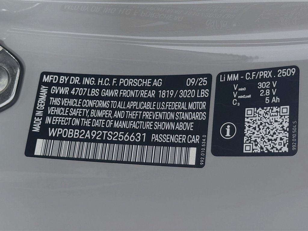 Used 2026 Chalk Porsche Targa 4 GTS image 40