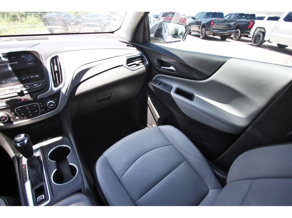 Used 2021 White Chevrolet Premier image 12