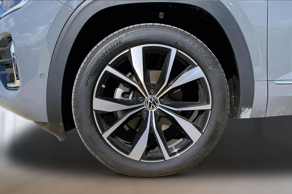 New 2026 Pure Gray Volkswagen 2.0T SEL Premium R-Line image 13