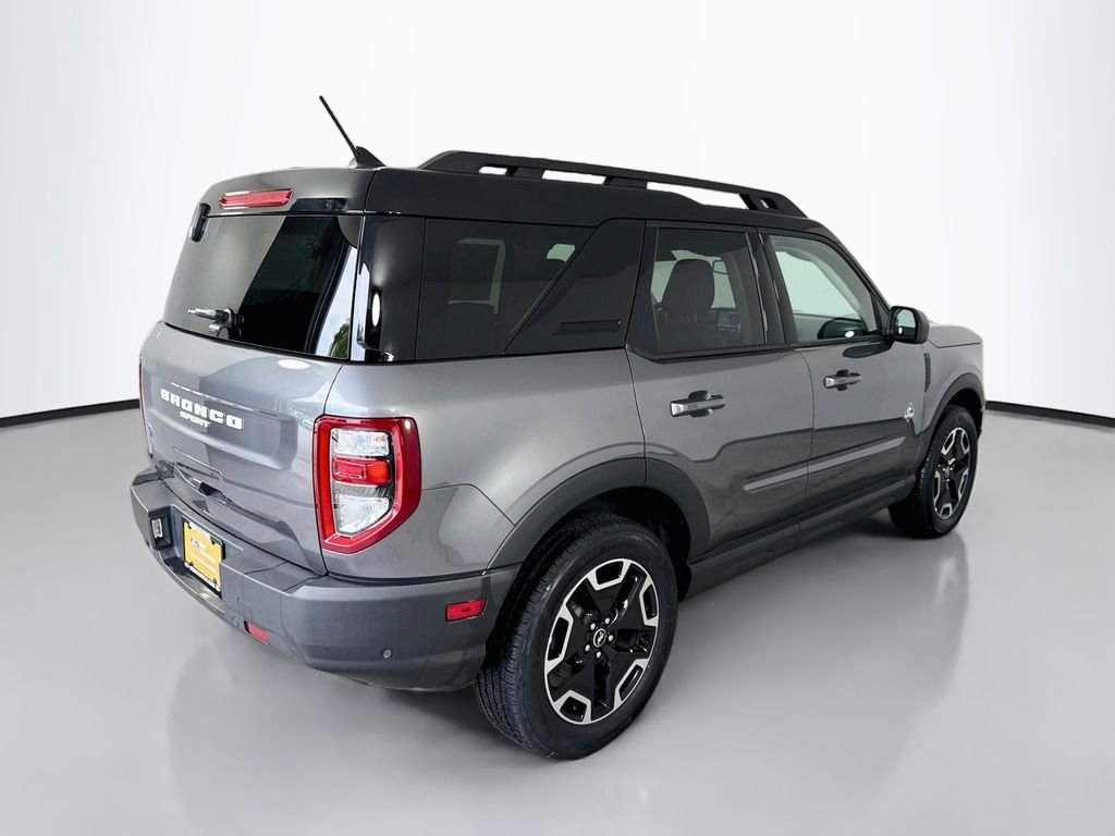 Used 2023 Gry Ford Outer Banks image 13