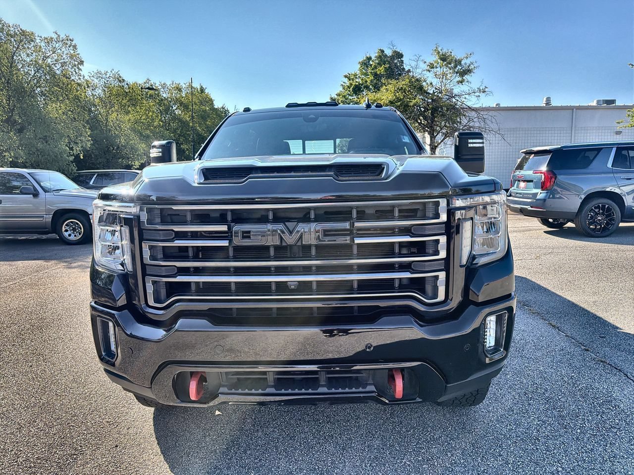Used 2022 ONYX BLACK GMC AT4 image 3