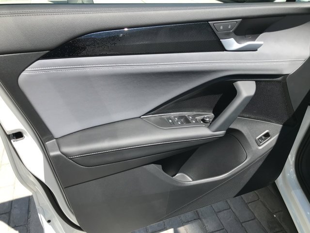 New 2026 Opal White Pearl Volkswagen SE R-Line Black image 13