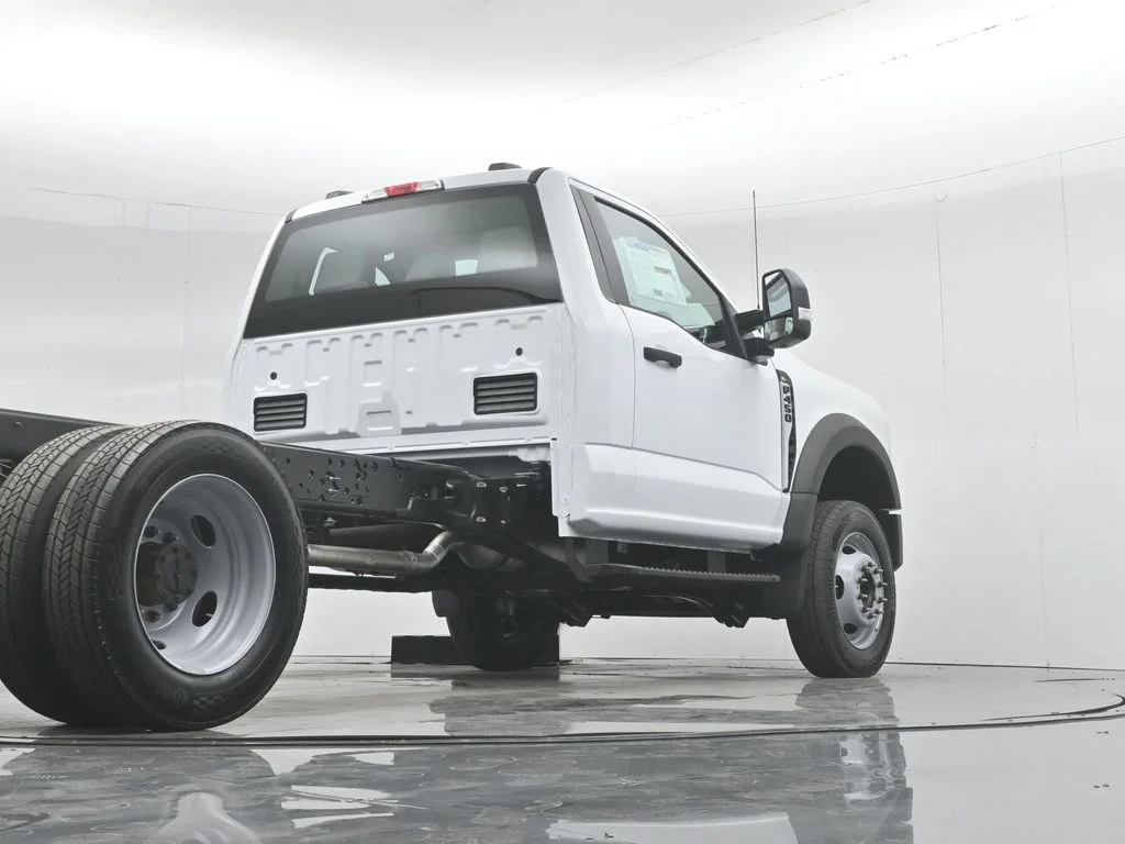 New 2026 Oxford White Ford XL image 37