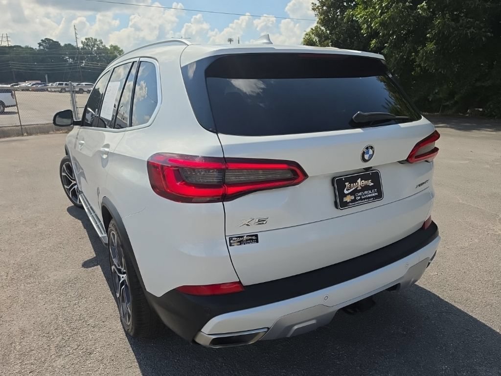 Used 2020 White BMW xDrive40i image 3