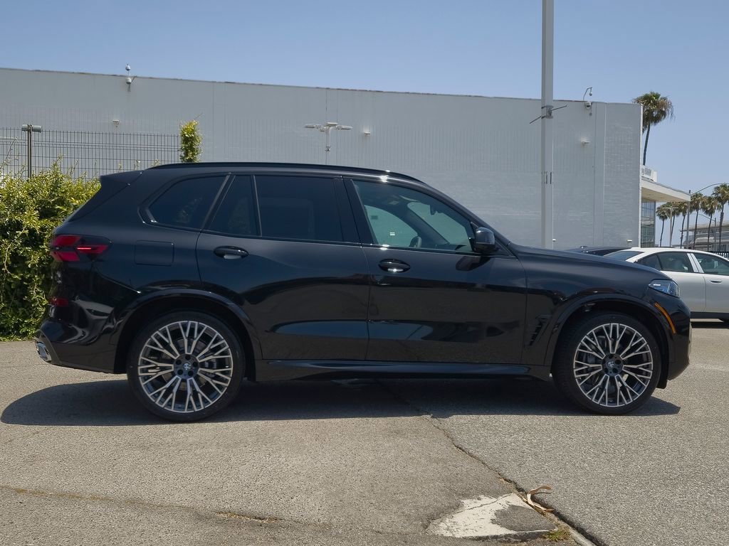 New 2026 Black Sapphire Metallic BMW xDrive40i image 3
