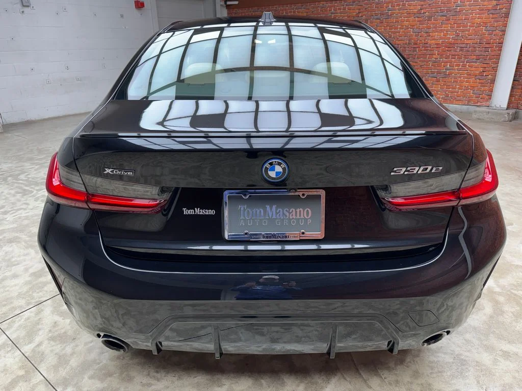 Used 2023 Black BMW 330e xDrive image 4