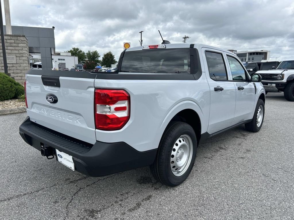 Used 2026 White Metallic Ford XL image 4