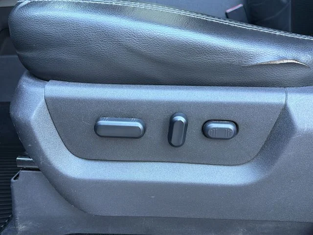 Used 2012 Black Ford Lariat image 21