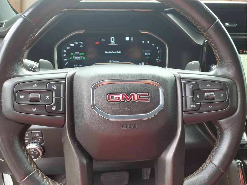Certified Used 2022 White GMC AT4 image 10