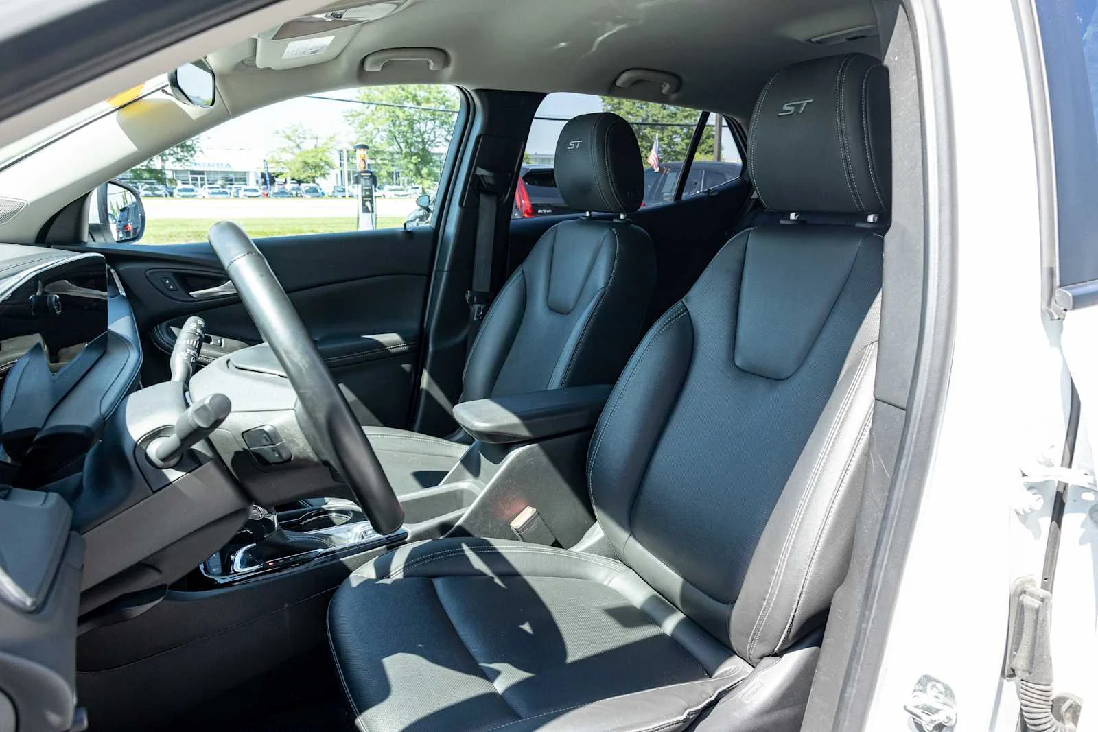Used 2024 Summit White Buick Sport Touring image 26