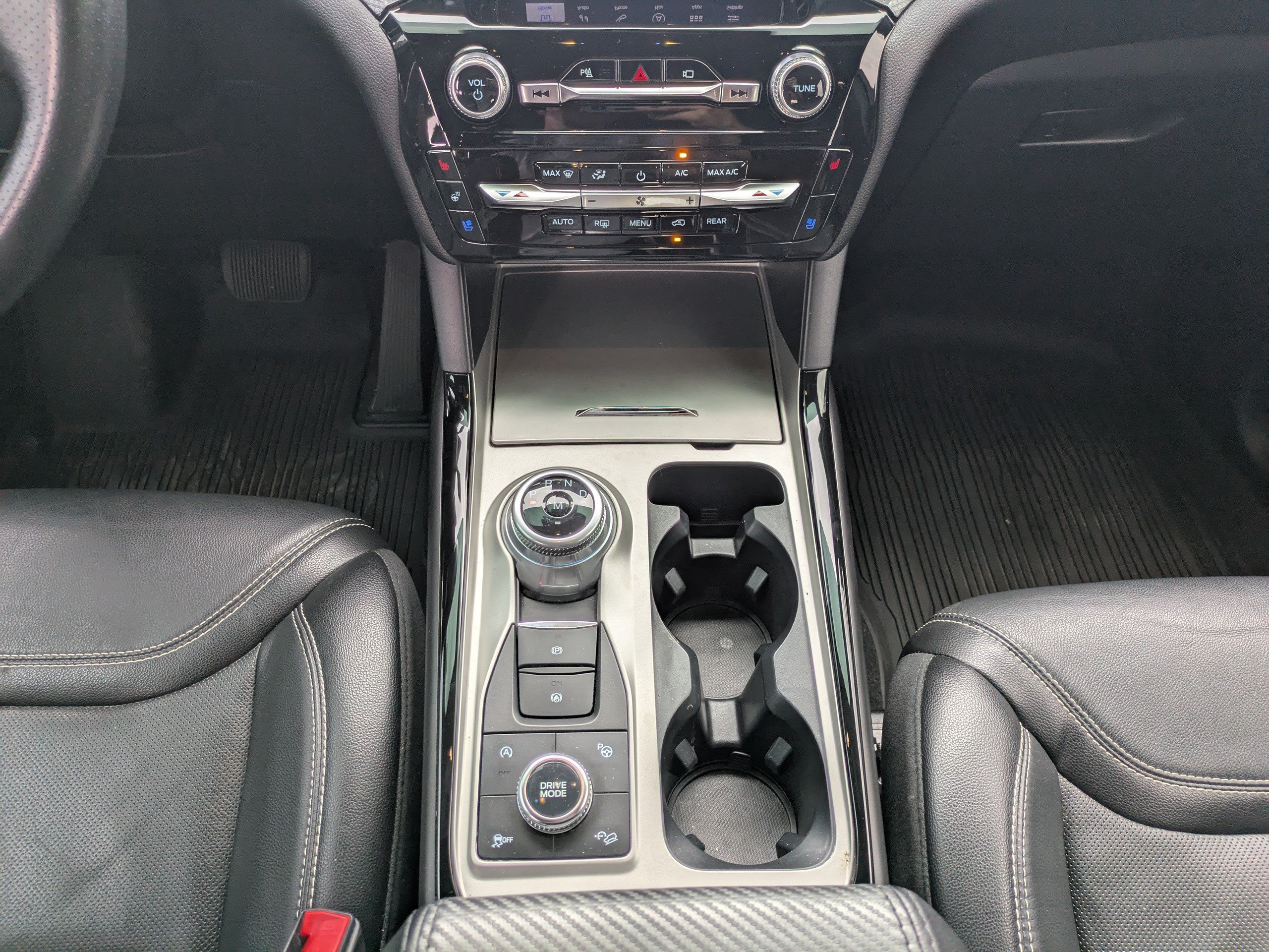 Used 2022  Ford ST image 18