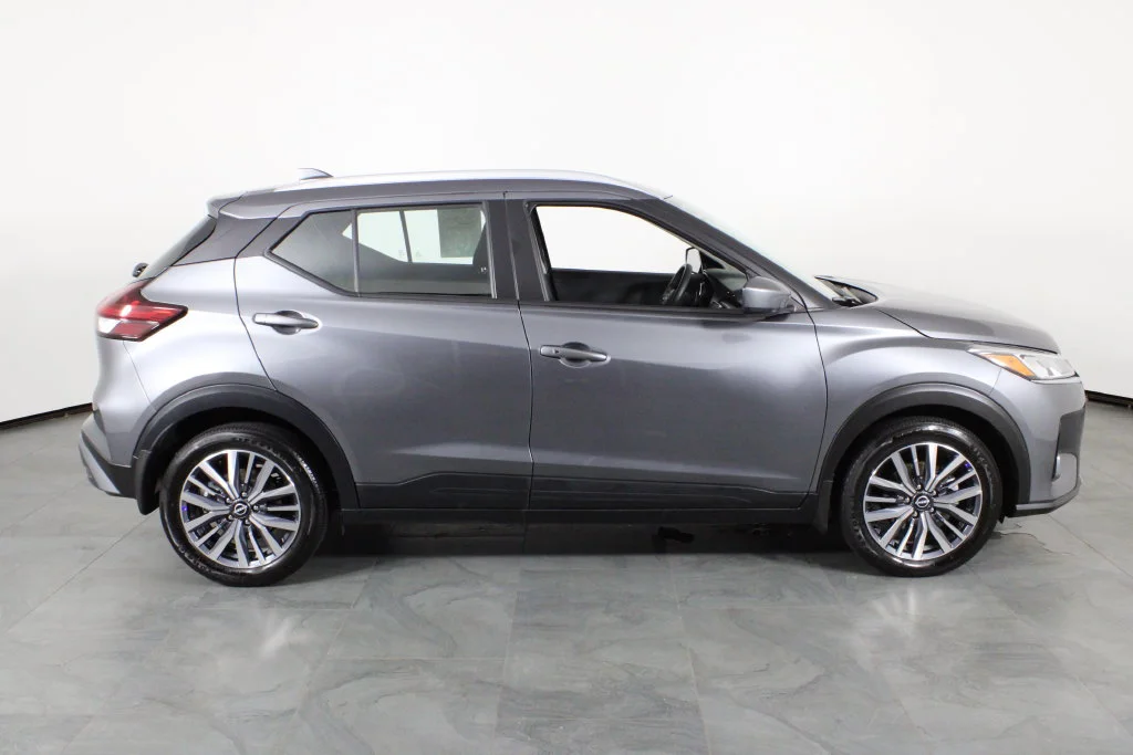2023 Nissan Kicks SV - Photo 12