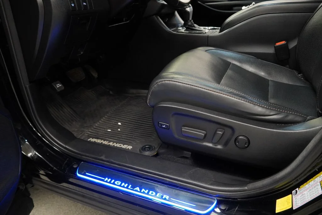 Used 2018 Black Toyota Limited image 42