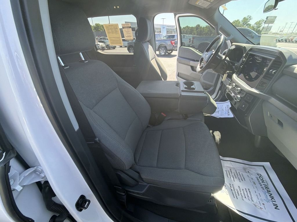 Used 2025 White Ford XLT image 30