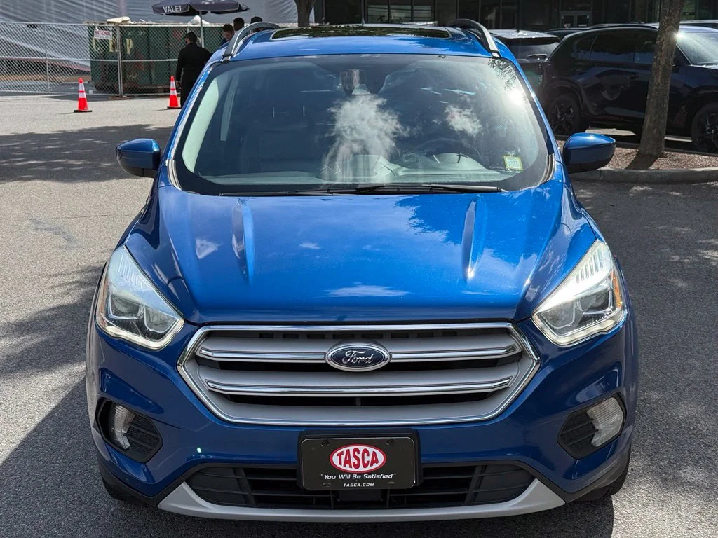 Used 2018 Lightning Blue Metallic Ford SEL image 2