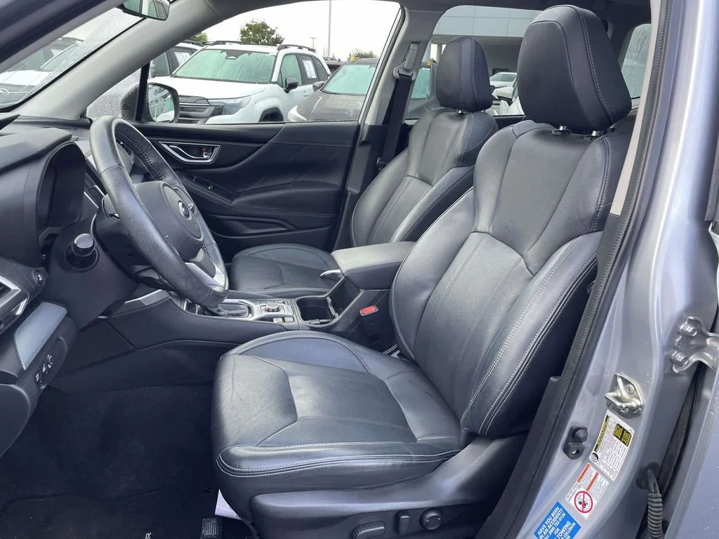 Used 2020 Ice Silver Metallic Subaru Limited image 8