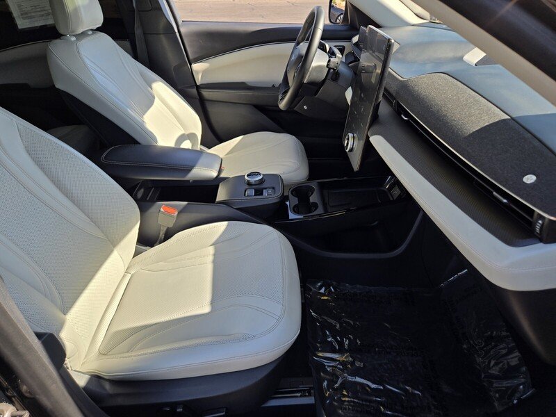Used 2023 Shadow Black FORD PREMIUM AWD image 15