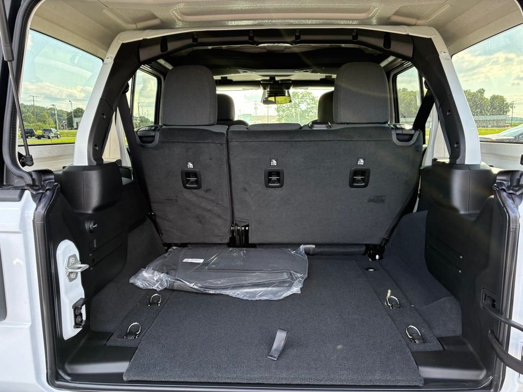 New 2026 White Jeep Sport RHD image 4