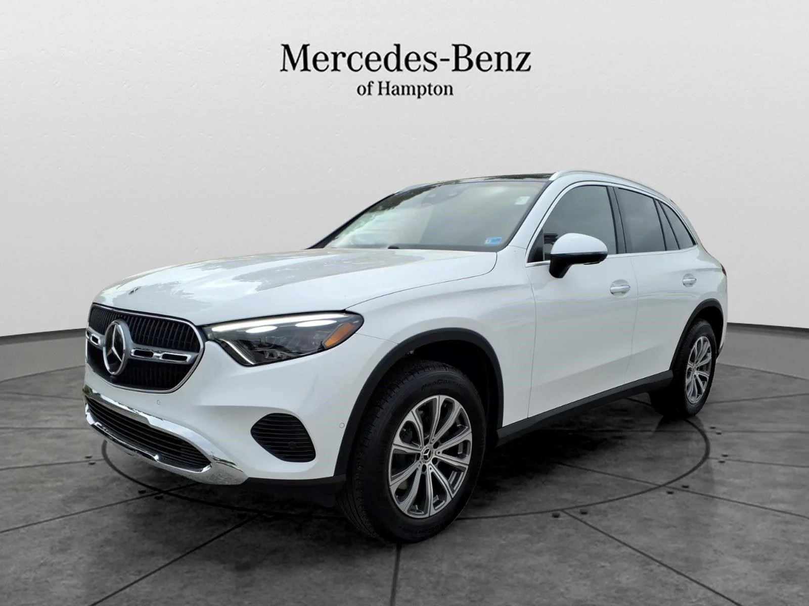 New 2026 WHITE Mercedes-Benz GLC 300 image 1
