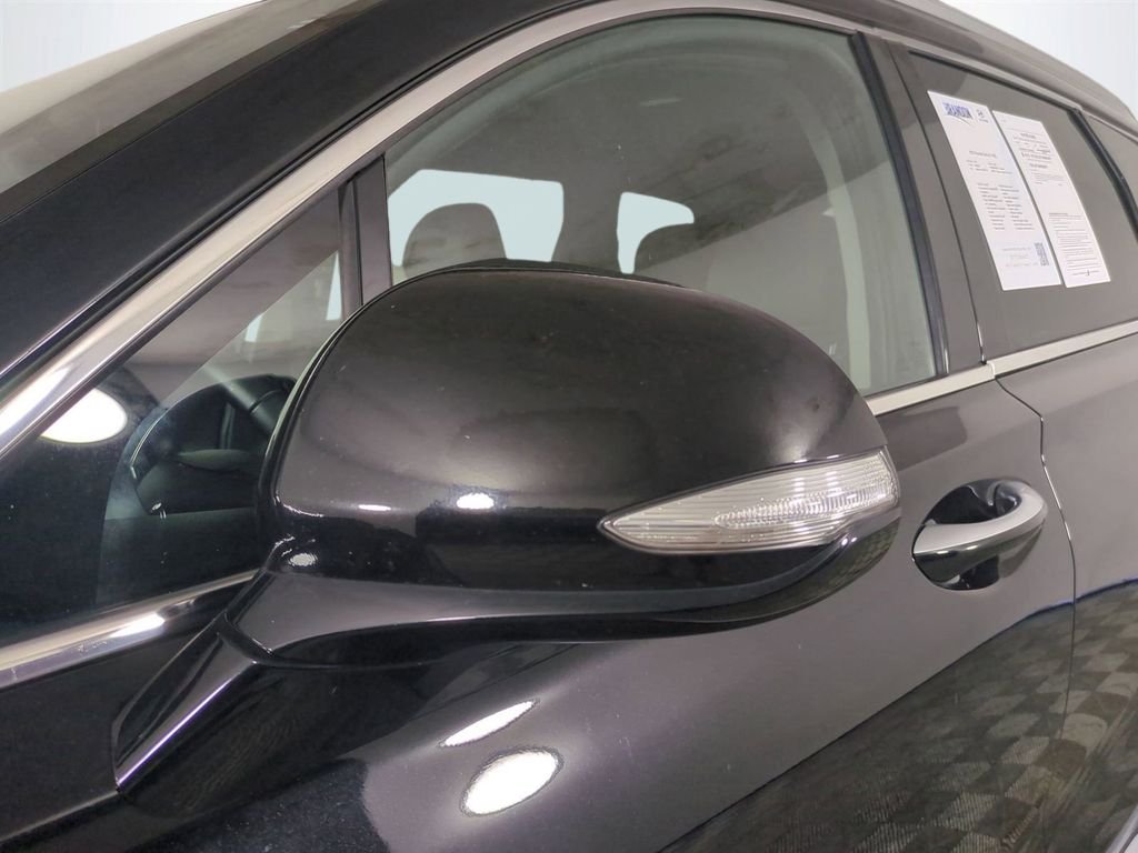 Used 2022 Black Hyundai SEL image 12