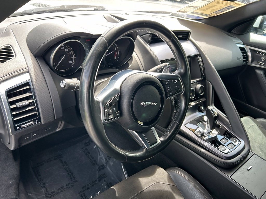 Used 2018 White Jaguar Base image 15