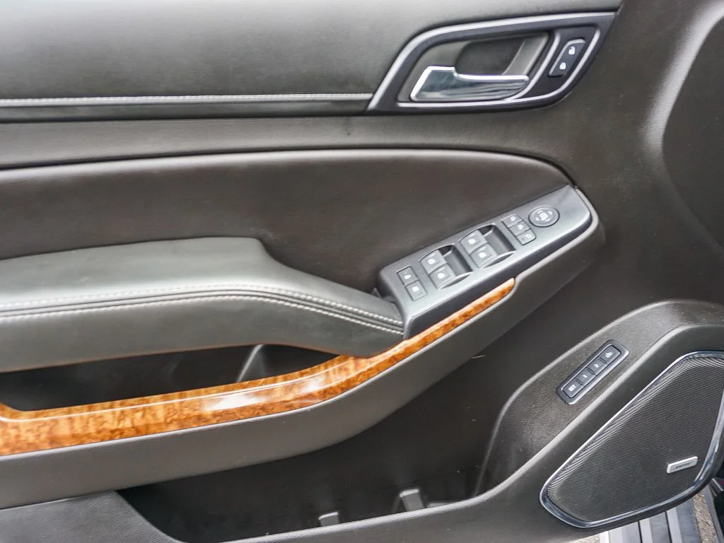 Used 2018 Black Chevrolet Premier image 19