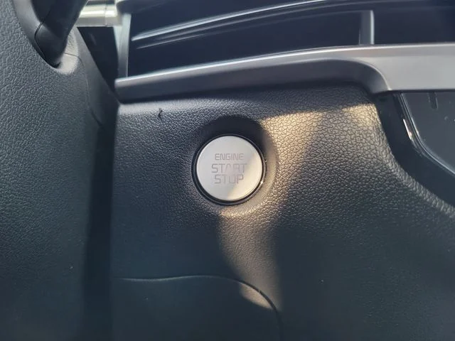 New 2026 Glacial White Pearl Kia LX image 26