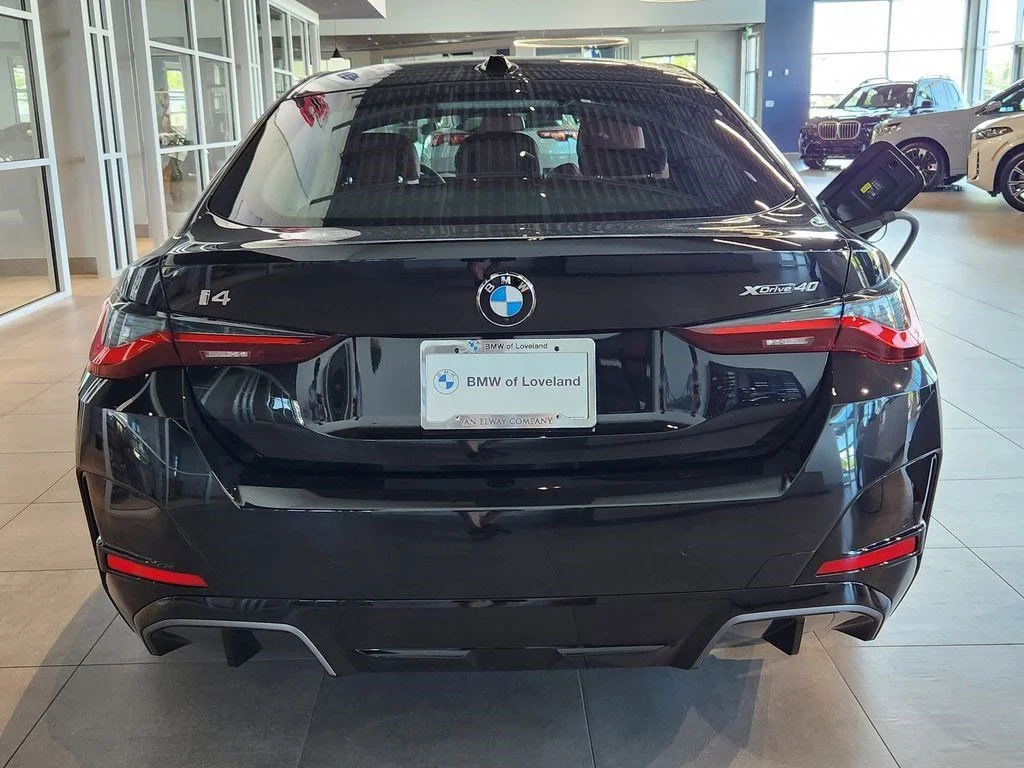 Used 2026 Black BMW xDrive40 image 5