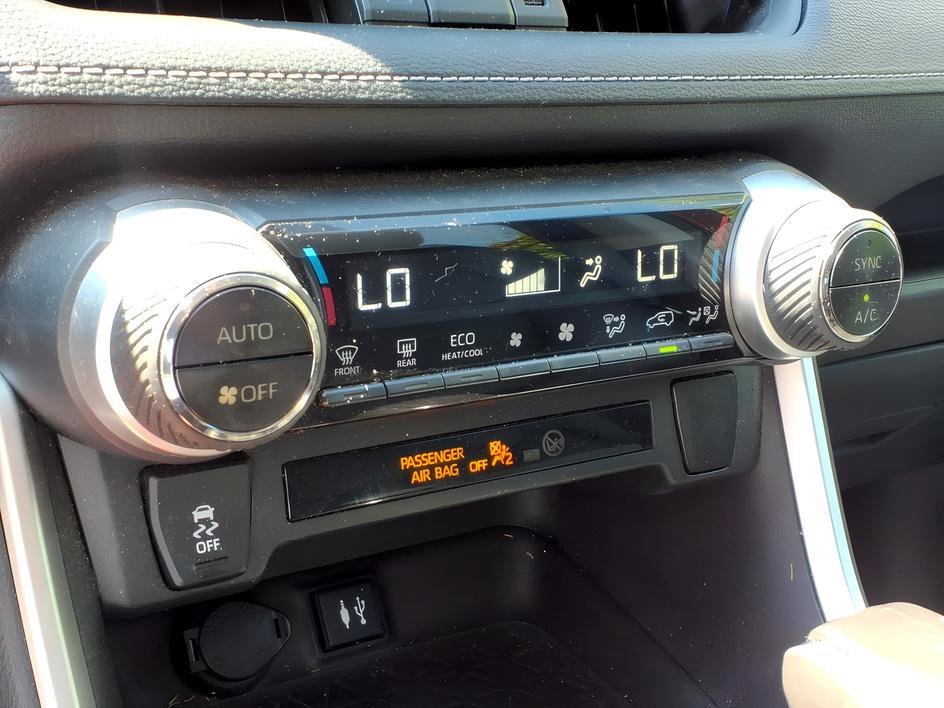Used 2019 Ruby Flare Pearl Toyota XLE Premium image 21