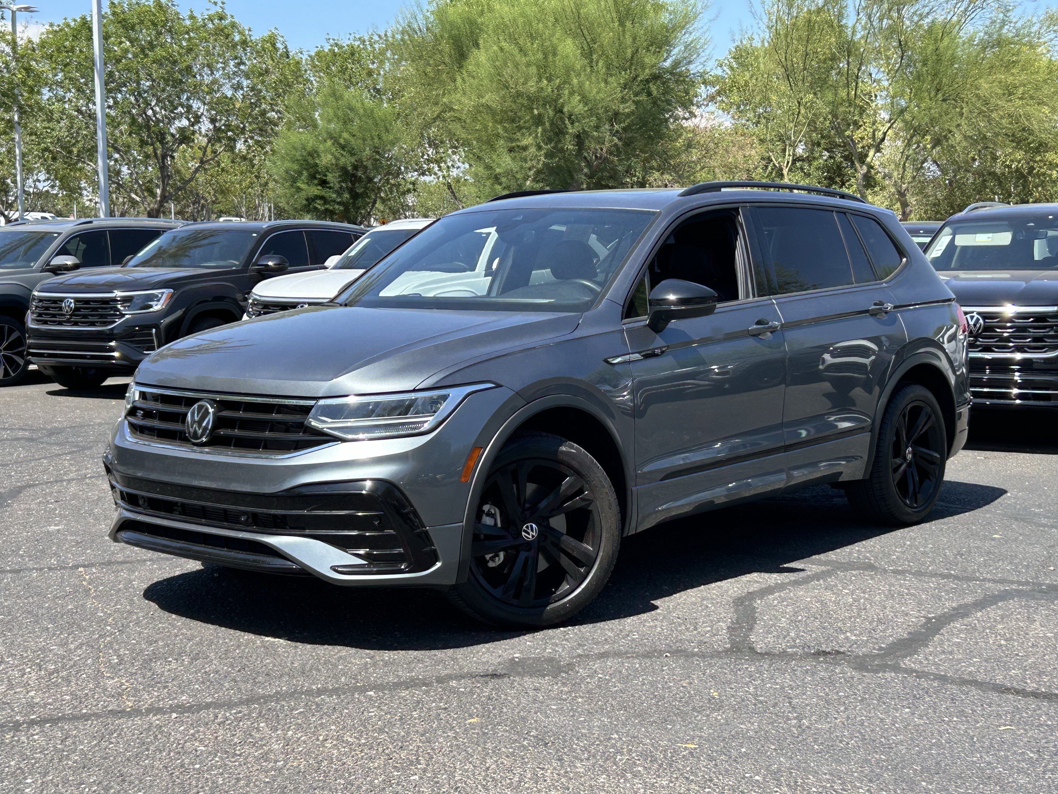 Used 2024 Platinum Gray Metallic Volkswagen SE R-Line Black image 32