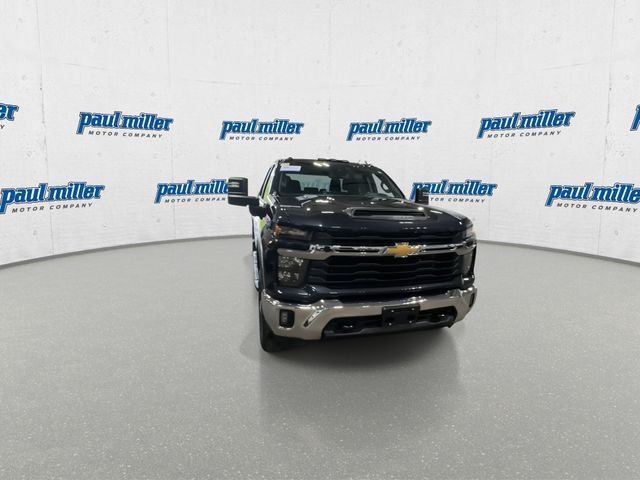 Used 2024 Gray Chevrolet LT image 3