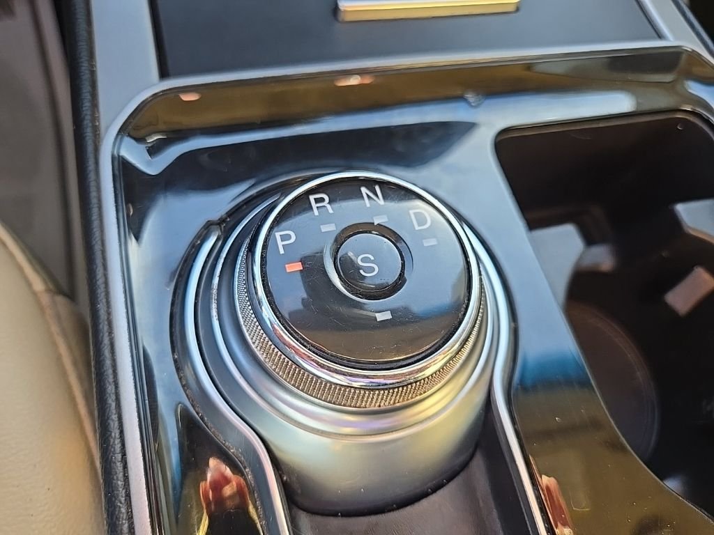 Used 2019 Blue Ford SEL image 63