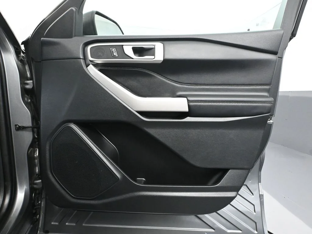 2023 Ford Explorer XLT - Photo 46