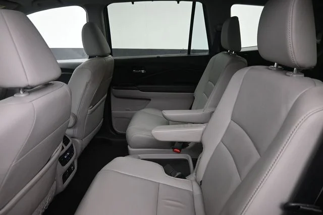 2022 Honda Pilot Touring - Photo 19
