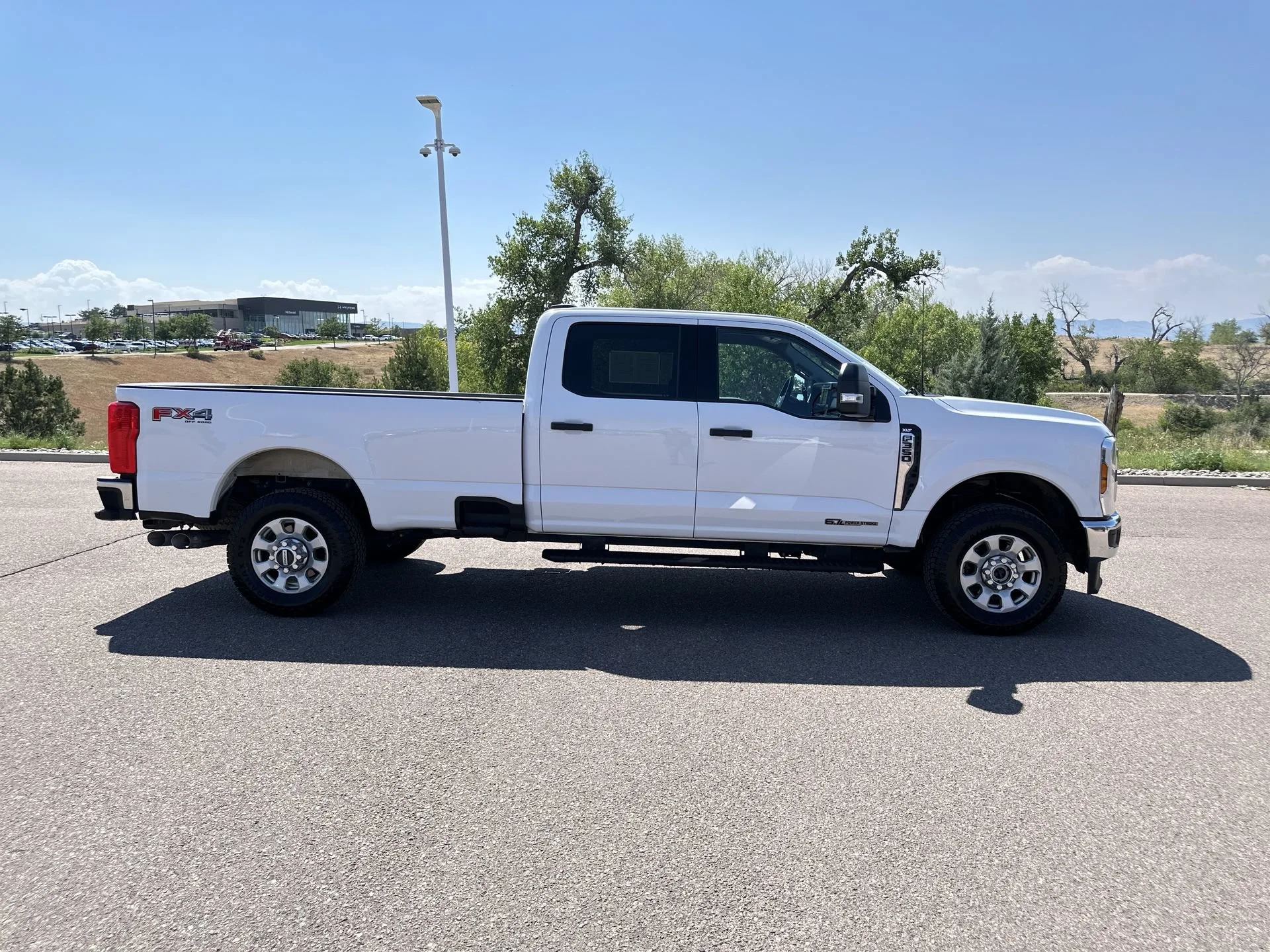 Used 2024 Oxford White Ford XLT image 9