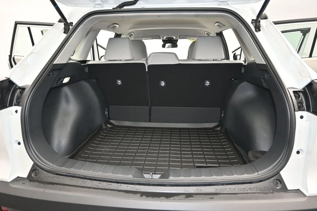 Used 2025 Beige Toyota L image 11