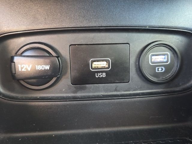 Used 2021 Green Hyundai SEL image 23