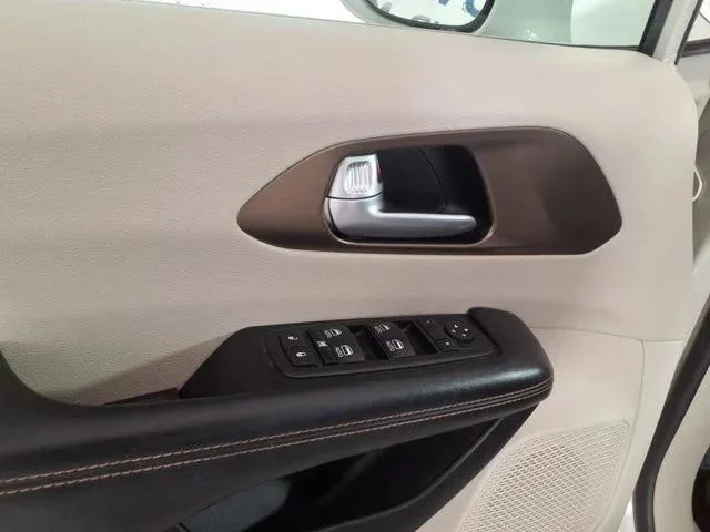 Used 2017 White Chrysler Touring L Plus image 10