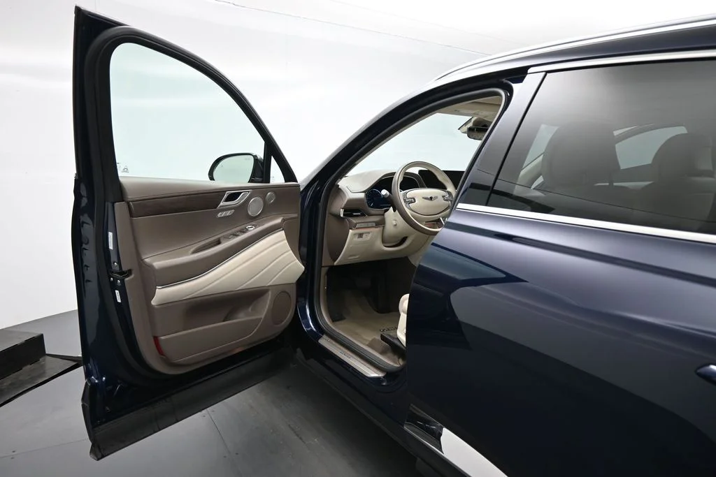 Certified Used 2022 Blue Genesis 3.5T image 9