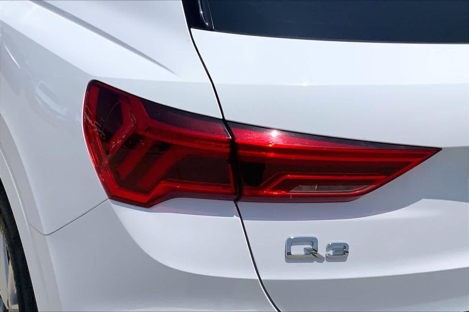 Used 2025 Arkona White Audi S line Premium image 28