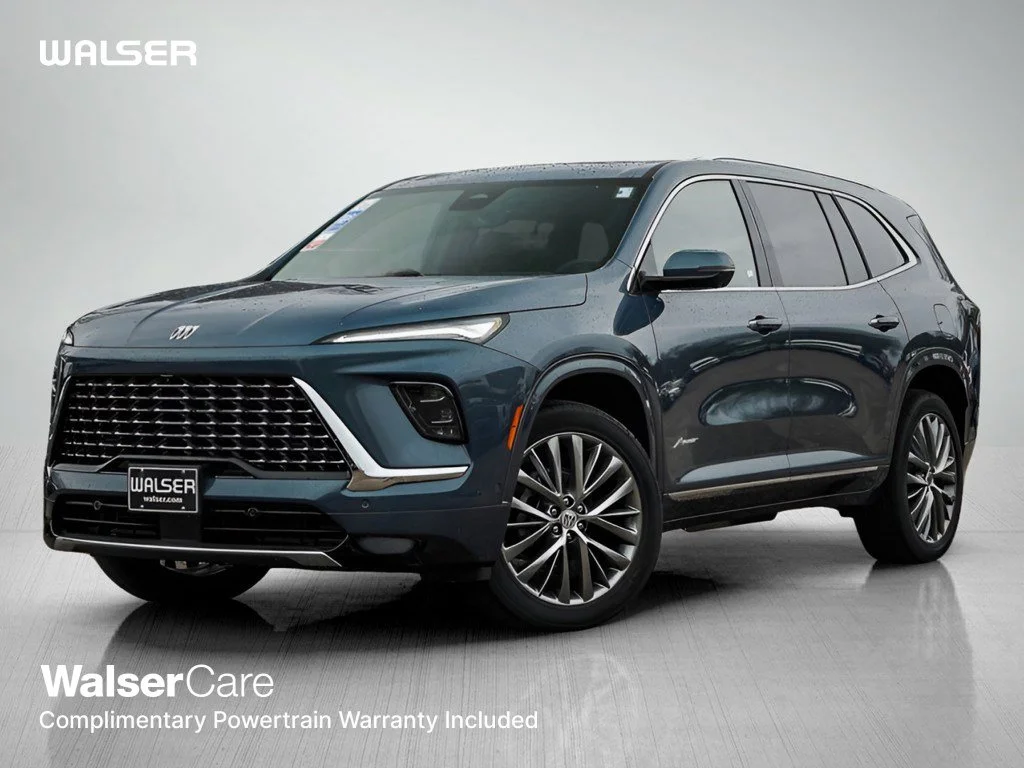 2026 Buick Enclave Avenir AWD's photo