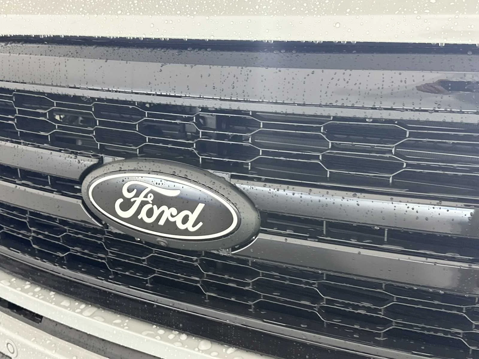 New 2026 Avalanche Gray Ford LARIAT image 14