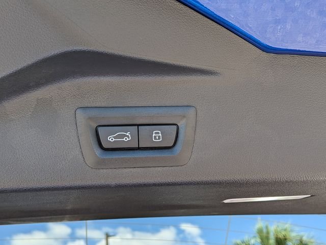 Used 2026 Blue BMW M60i image 14