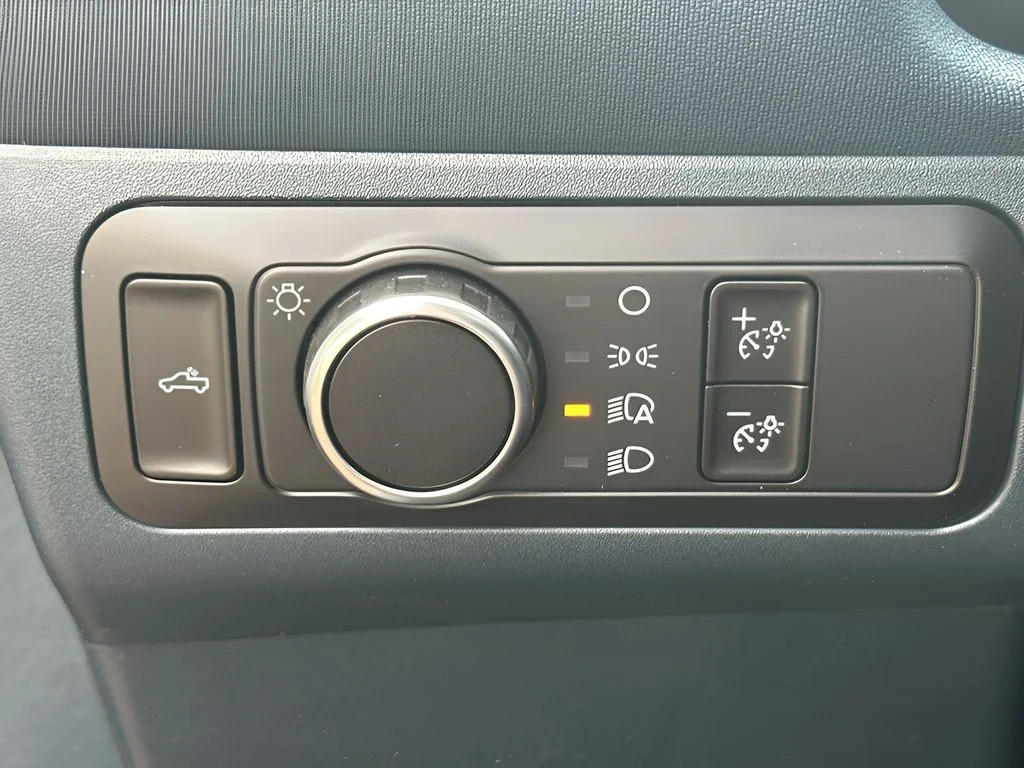 New 2026 Carbonized Gray Metallic Ford Tremor® image 26